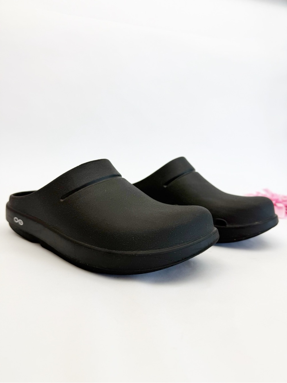 OOFOS OOclog Black Size 41 Slip On Comfort Clog.
